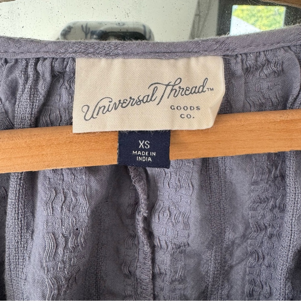 Universal Thread Crop Top - Picture 2 of 2